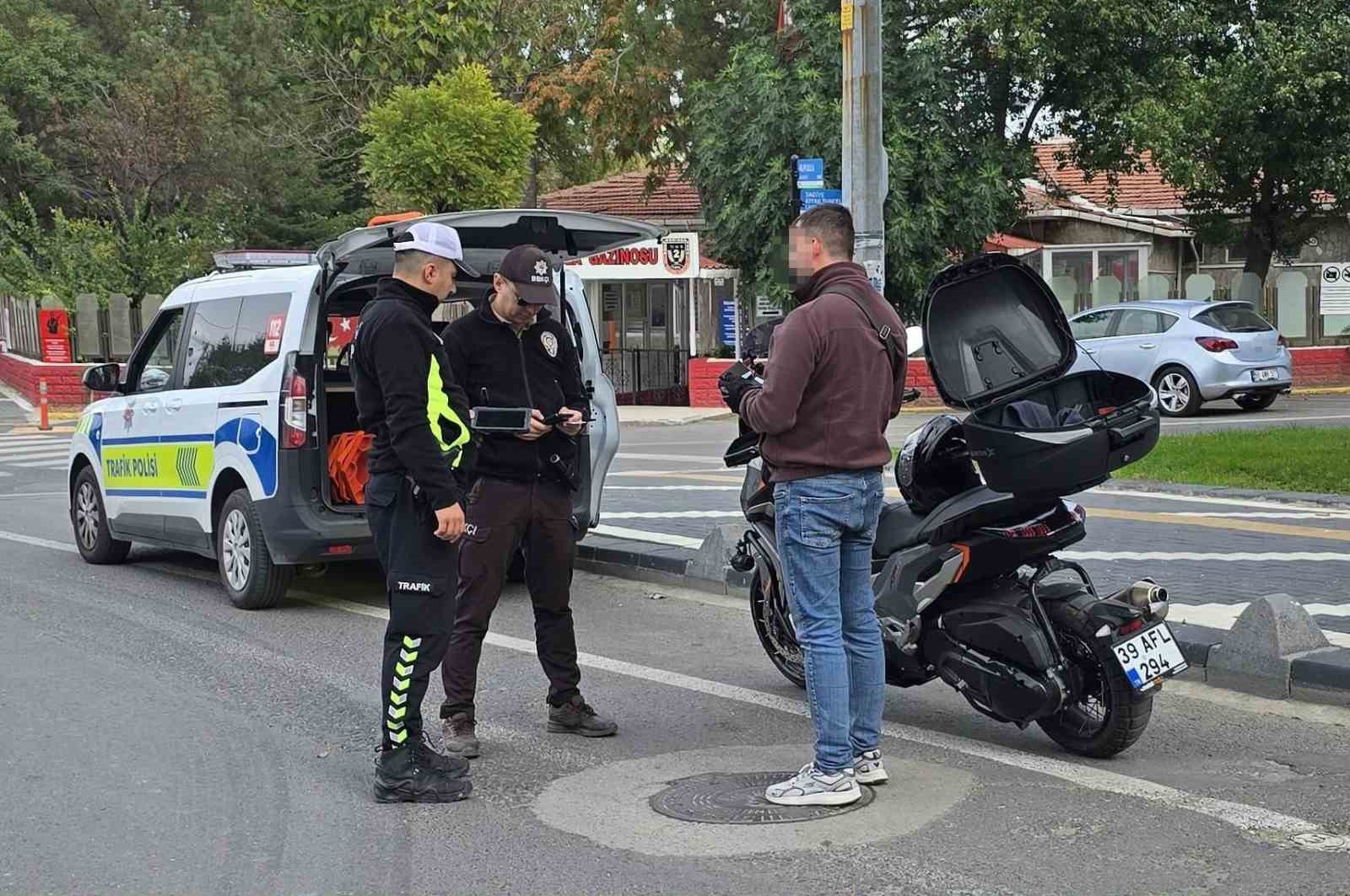 Hayrabolu’da motosiklet sürücülerine yönelik denetim
