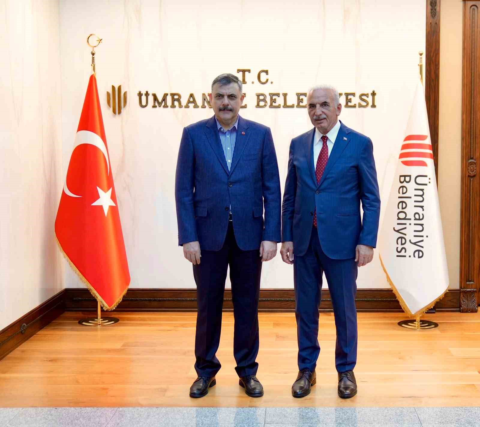 İçişleri Bakanı Çiftçi AK Parti Ümraniye ilçe teşkilatıyla bir araya geldi
