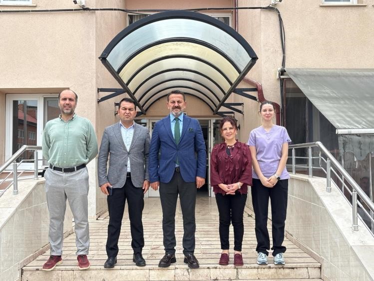 İl Müdürü İlhan, huzurevindeki çalışmaları inceledi
