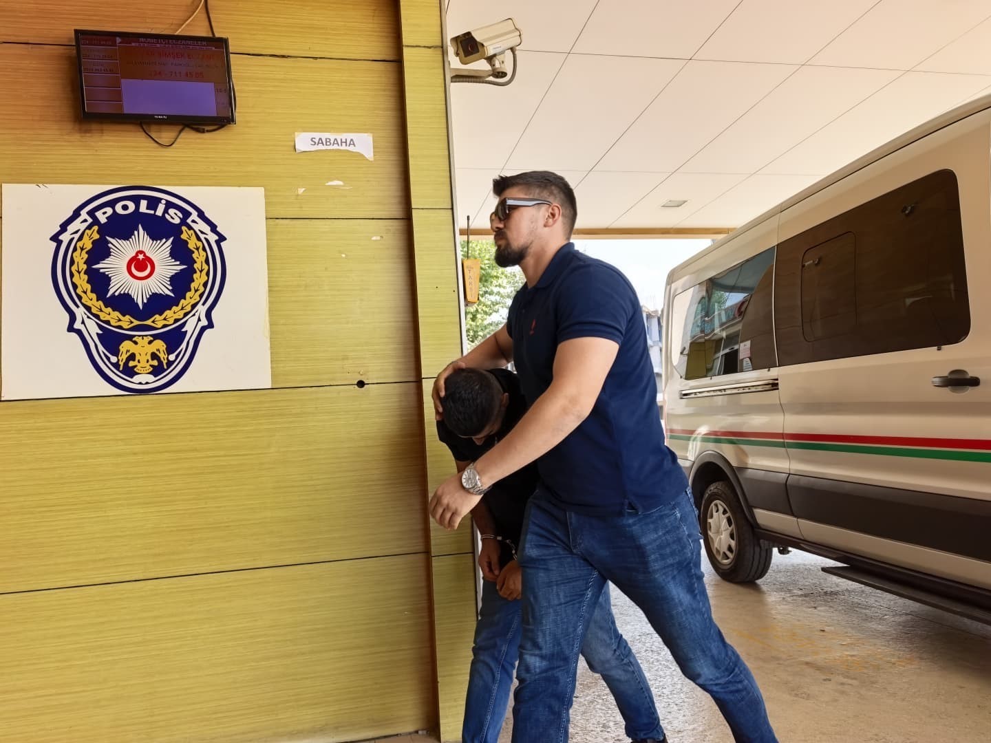 İnegöl’de uyuşturucu operasyonu: 50 gram metamfetamin ele geçirildi
