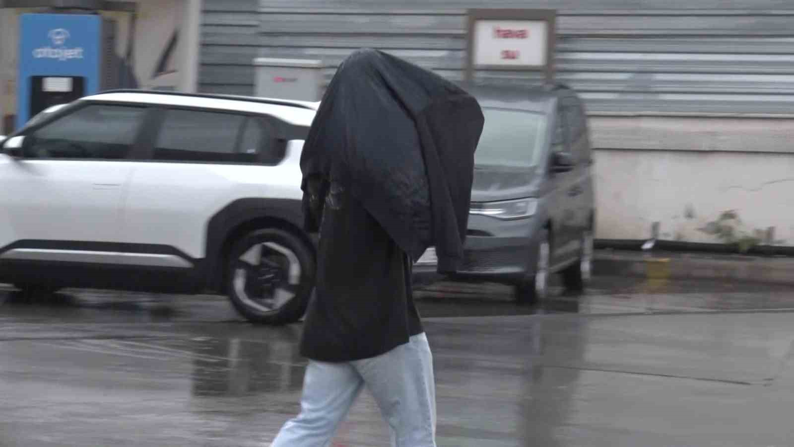 İstanbul Anadolu Yakası’nda yağmur etkili oldu
