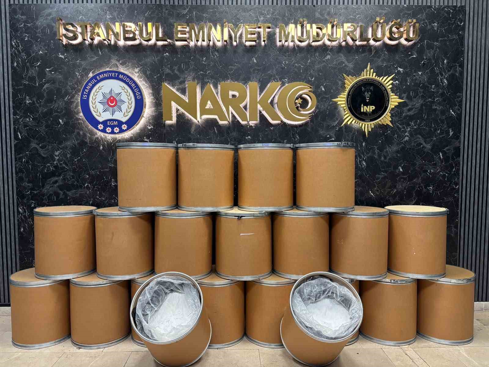 İstanbul’da ‘kurye’ kılığında uyuşturucu sevkiyatına büyük darbe
