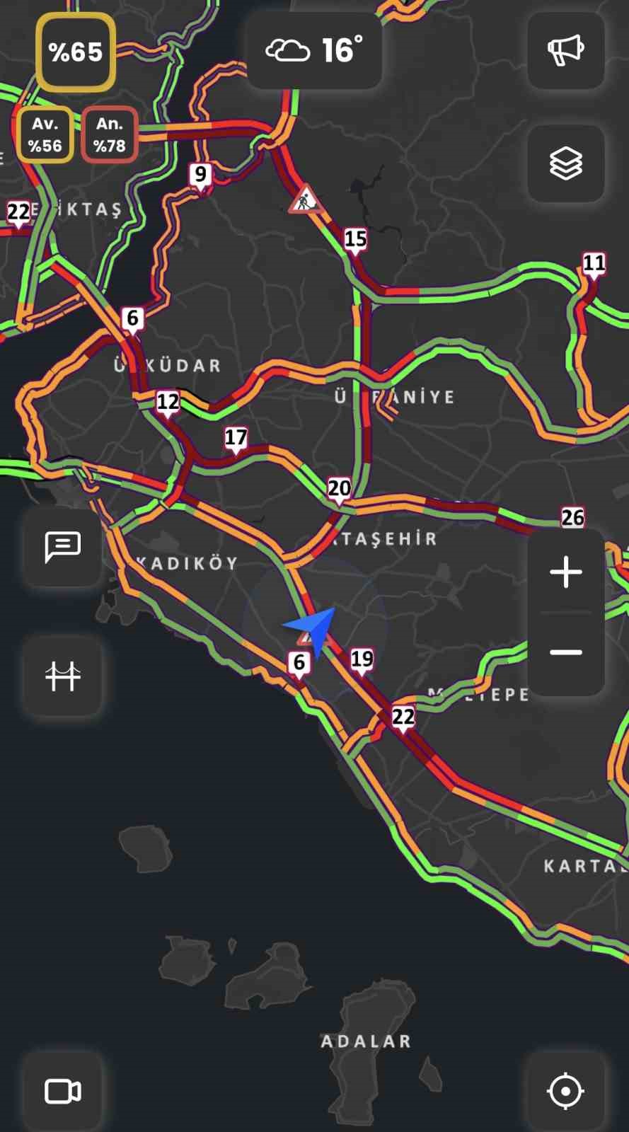 İstanbul’da yağış trafiği etkiledi: Anadolu Yakası’nda yoğunluk yüzde 78’e ulaştı
