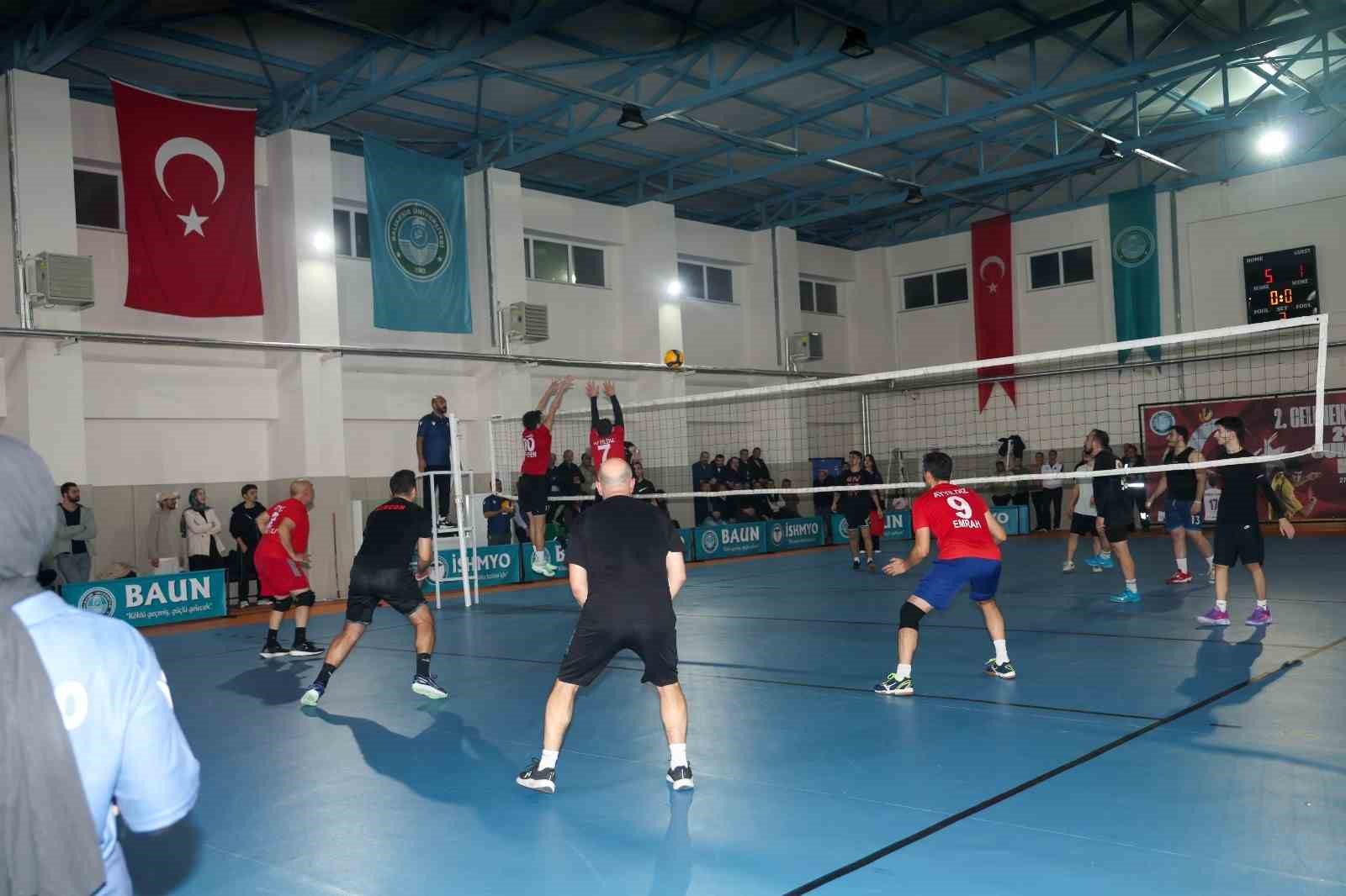 İvrindi’de voleybol heyecanı başlıyor
