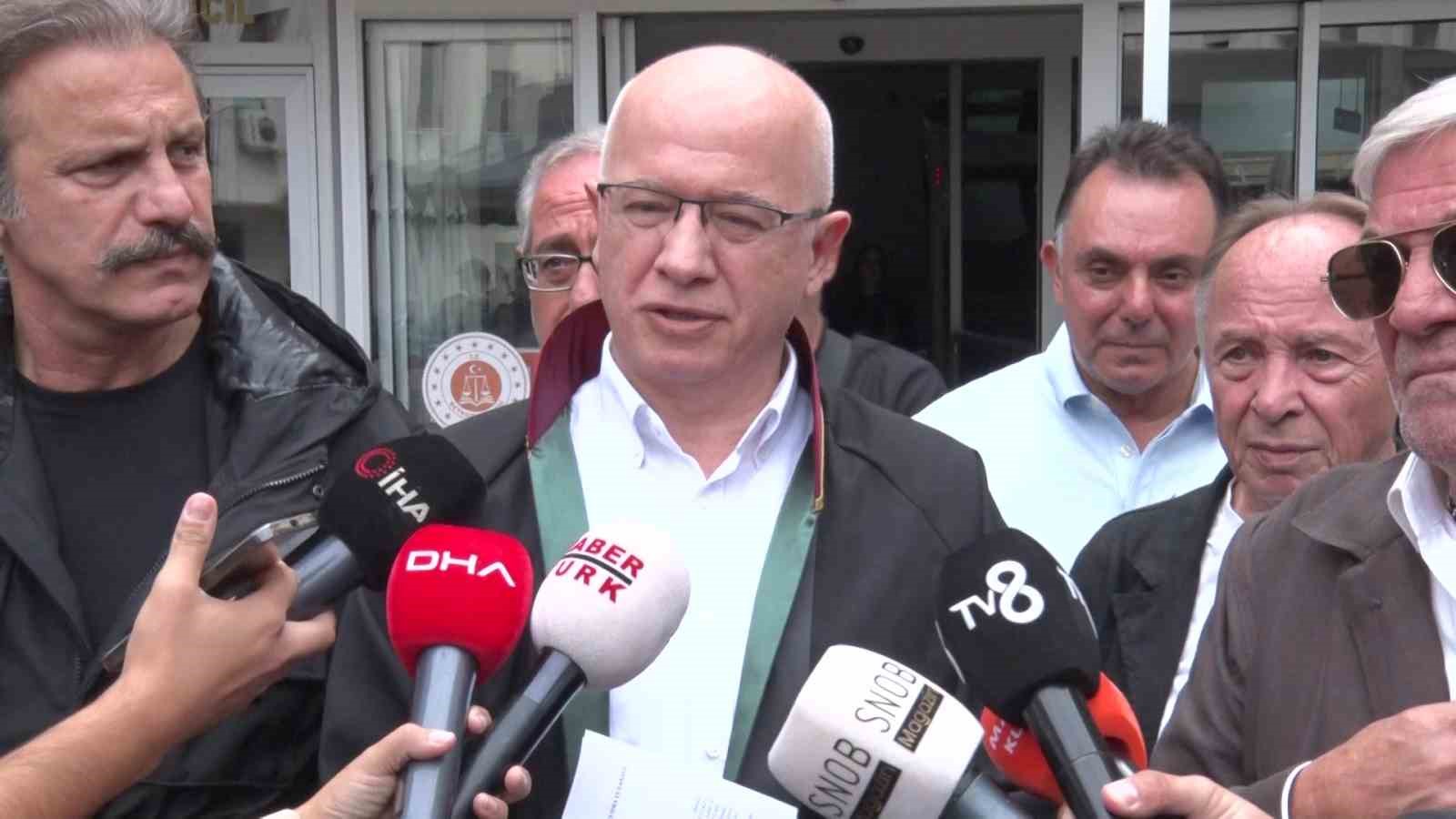 Kadir İnanır’ın vasiyetname açılma davası ertelendi
