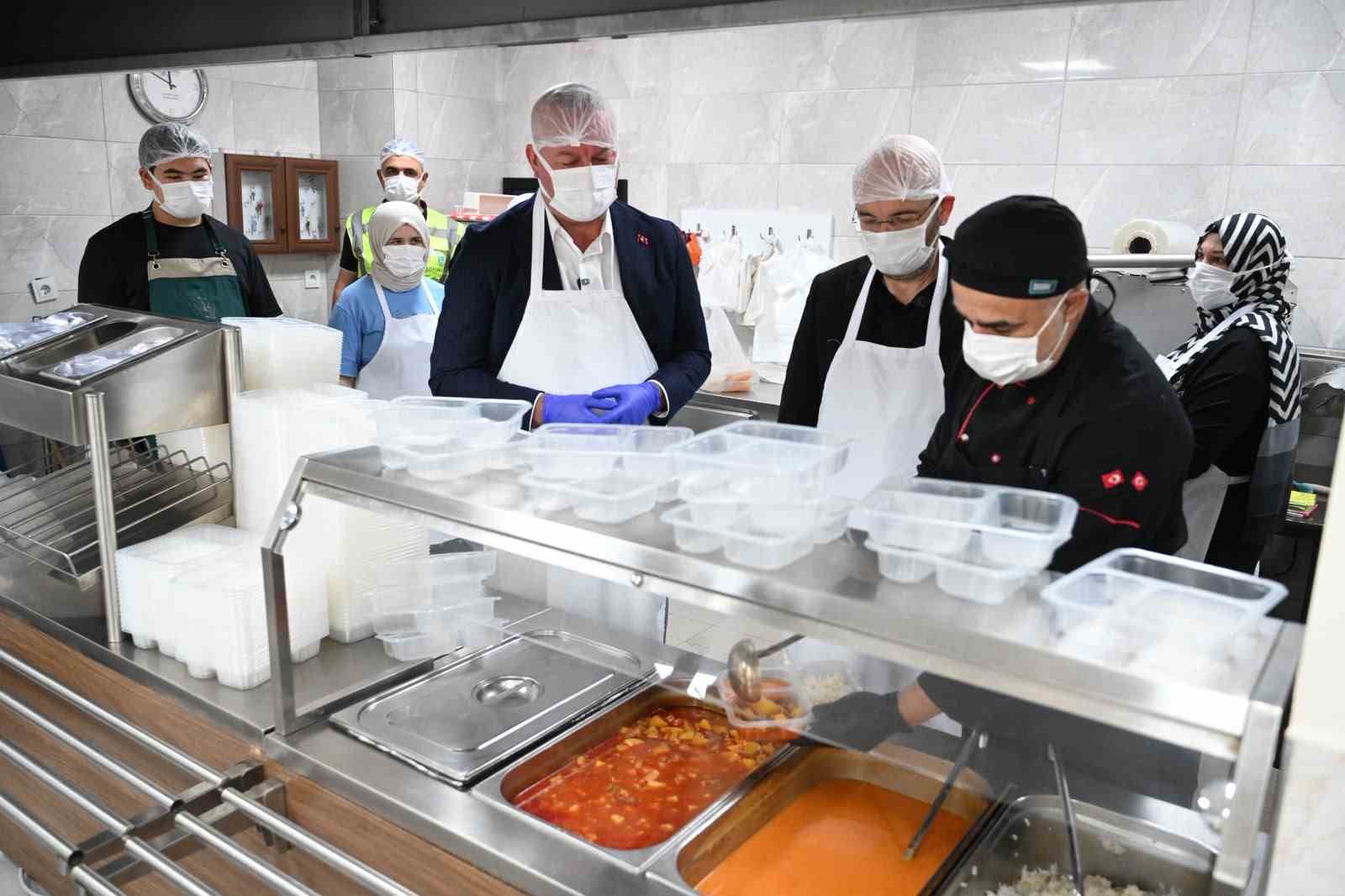 Karacabey Belediyesi’nden her kesime dokunan sosyal destekler
