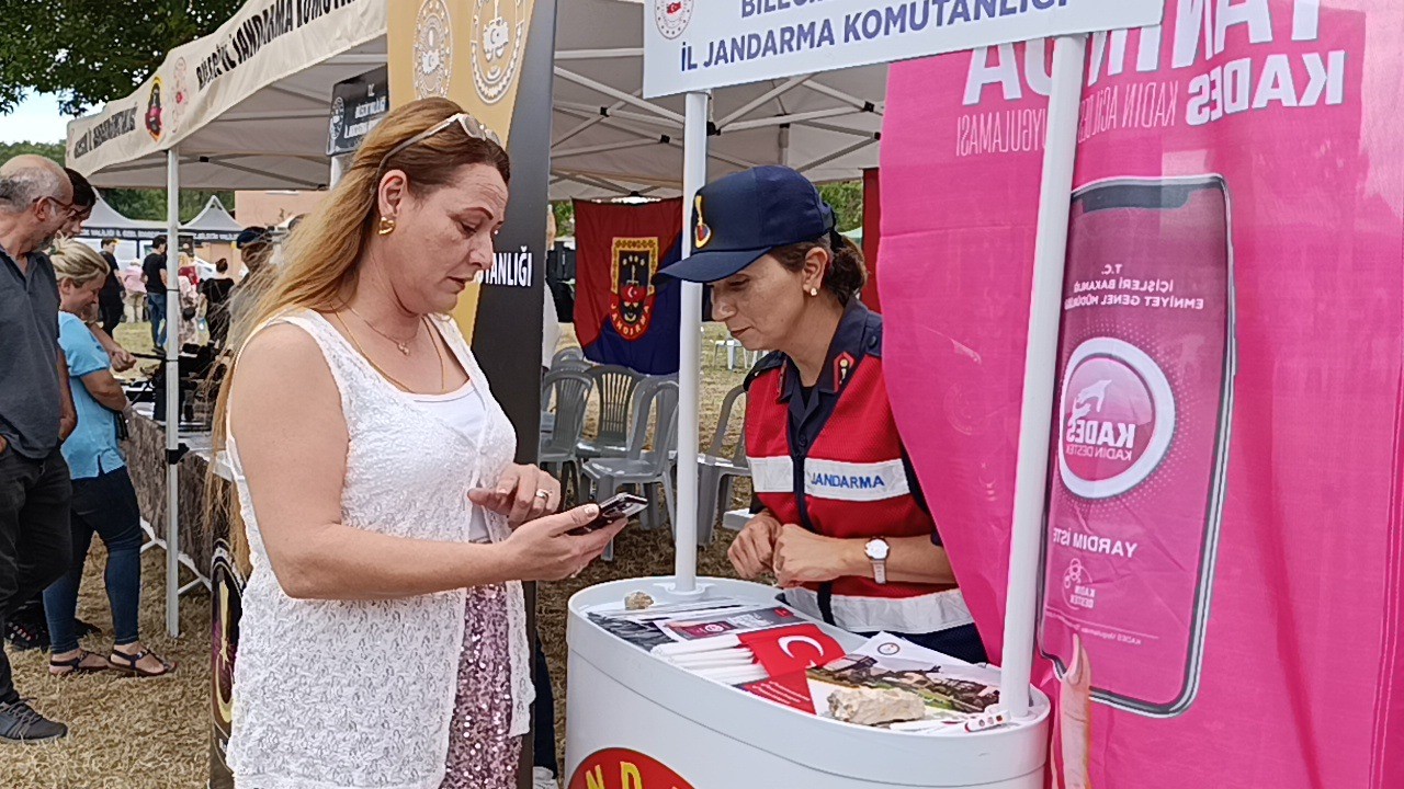 Kınık Festivali’nde 500 kadına KADES anlatıldı
