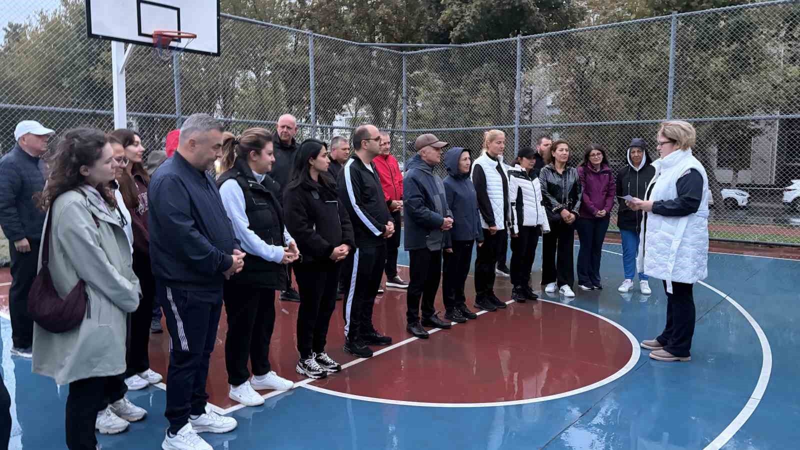 Kırklareli protokolü vatandaşlarla birlikte spor yaptı
