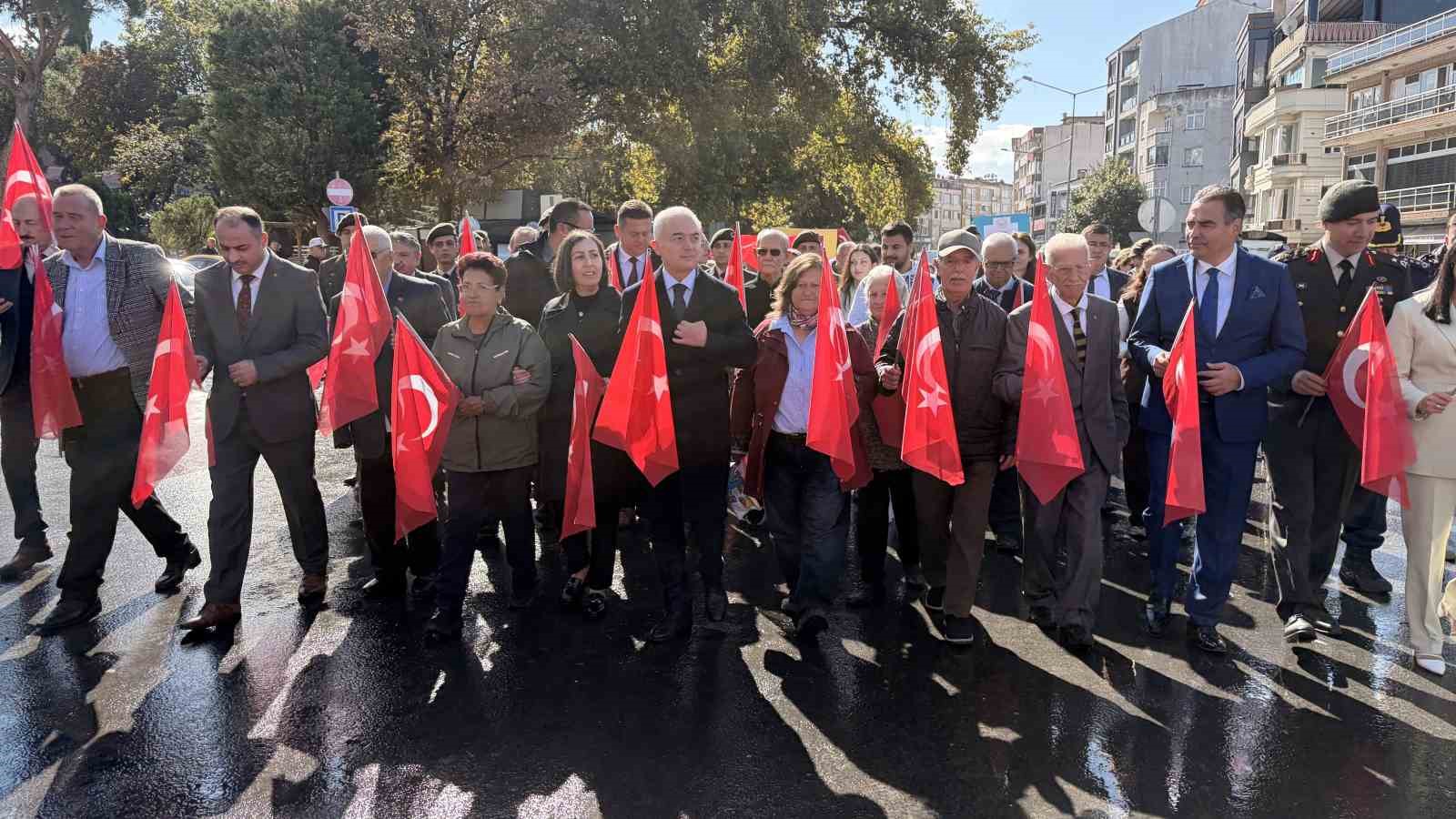 Kırklareli’nde Dünya Yaşlılar Günü yürüyüşle kutlandı
