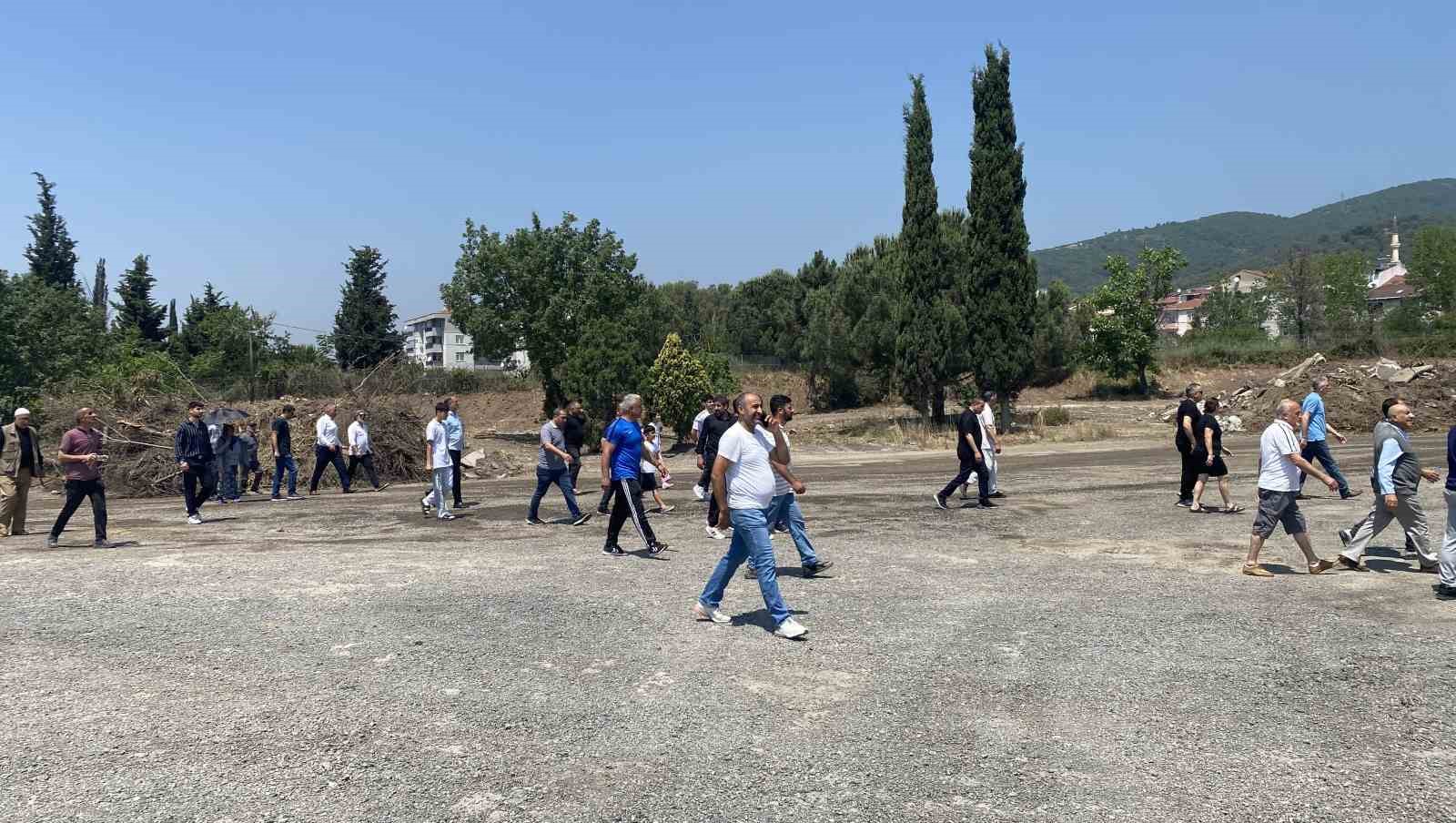 Kocaeli’de tır parkı gerginliği: Vatandaşlar projeye tepkili
