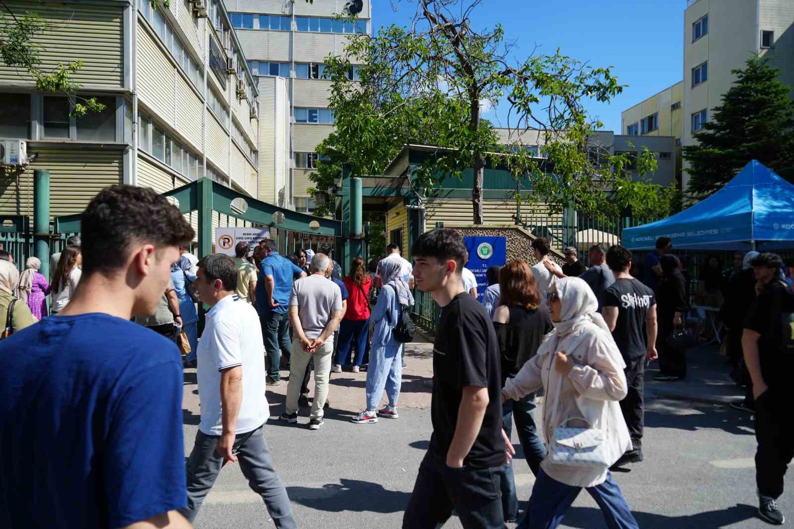 Kocaeli’de YKS’nin ikinci oturumu başladı
