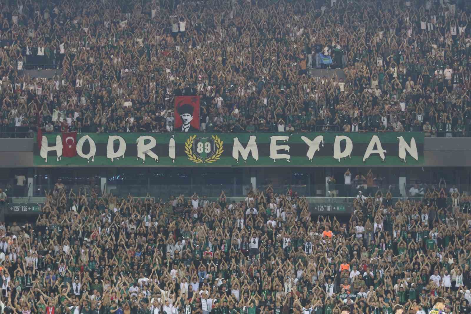 Kocaelispor-Amedspor maçındaki eylemlere ilişkin 5 şüpheli ev hapsiyle serbest bırakıldı
