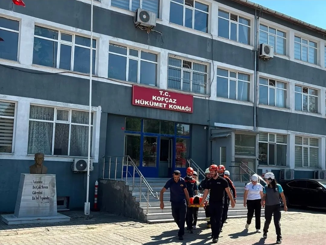 Kofçaz Kaymakamlığında deprem ve yangın tatbikatı
