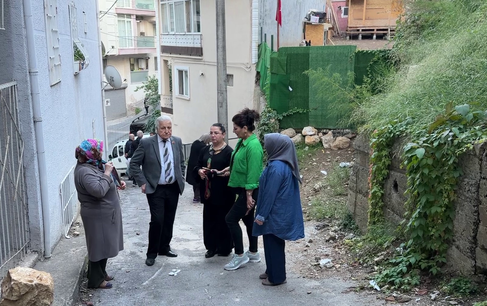 Köpek çiftliği mahalleyi ayağa kaldırdı
