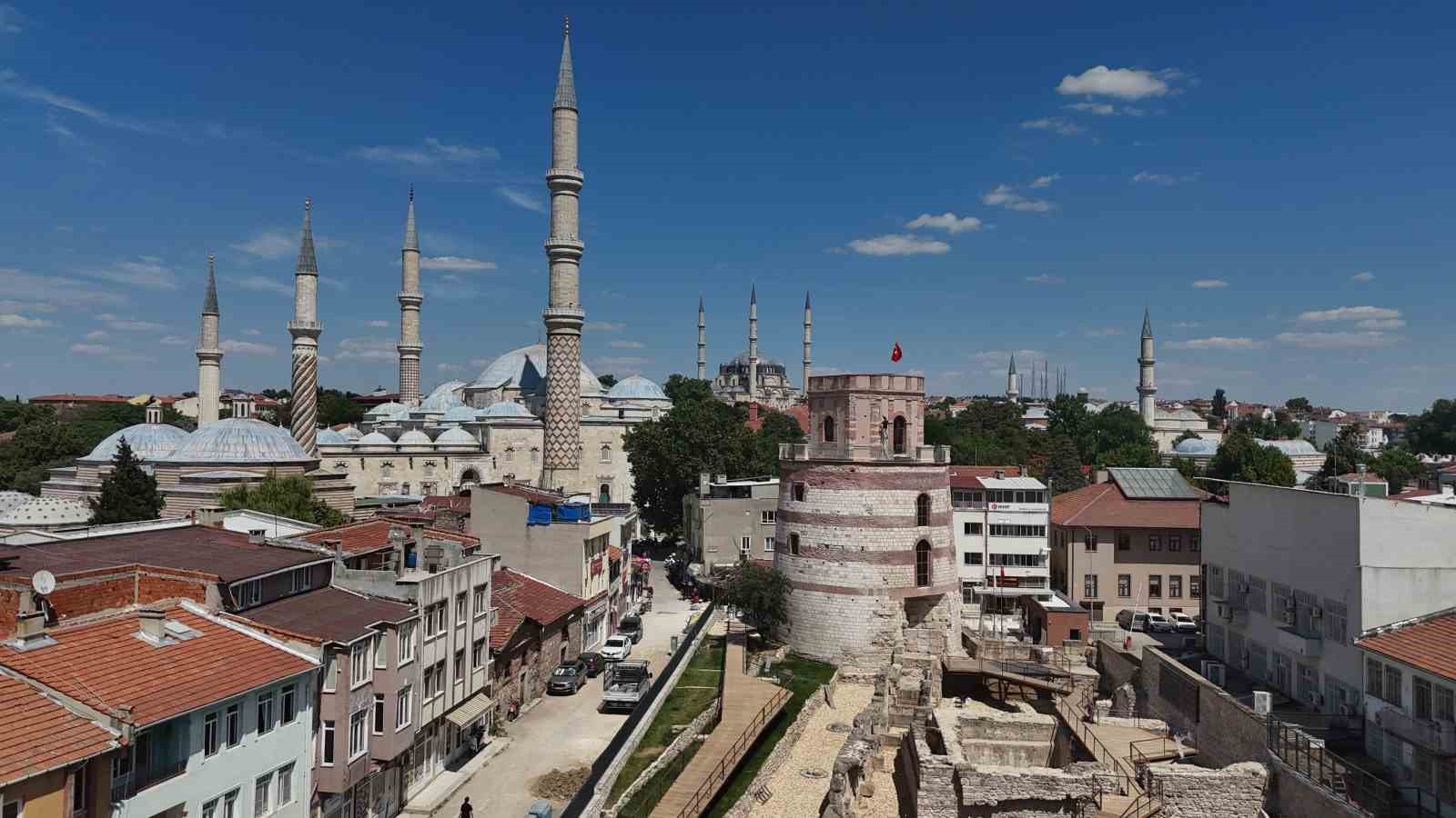Makedonya Kulesi yeniden Edirne’nin gözdesi olmaya hazırlanıyor
