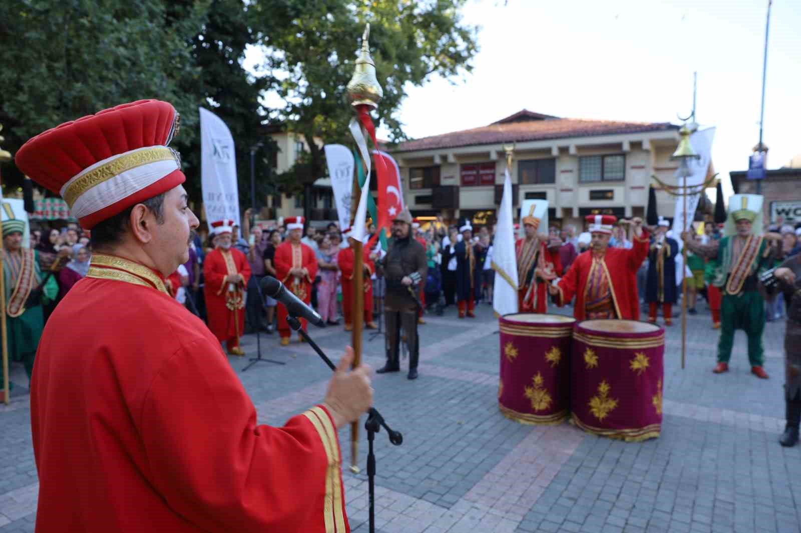 Mehter sesleri bu kez Gazi Orhan Parkı’nda yükseldi
