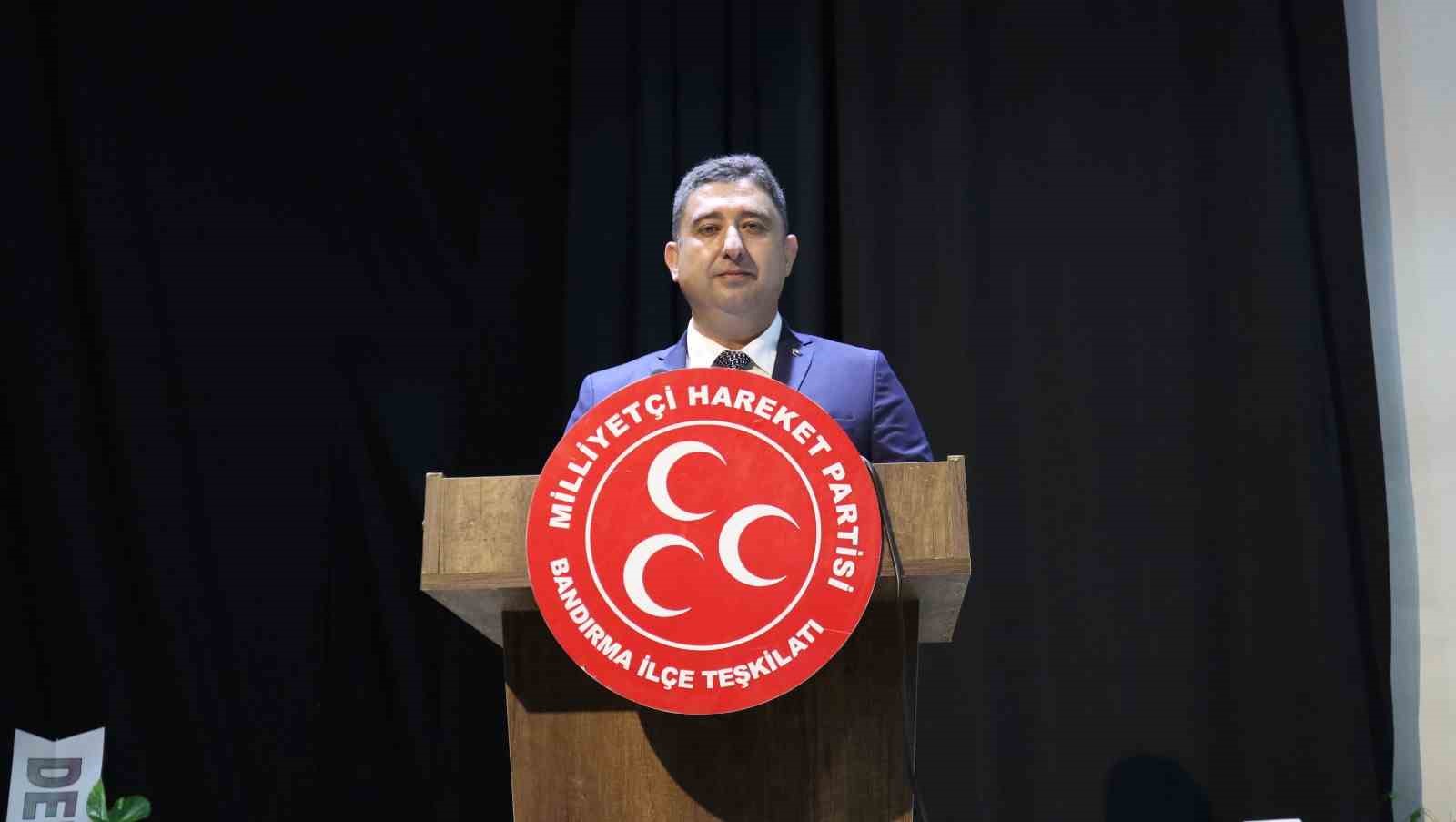 MHP Bandırma’da 8 yıllık başkanlık görevini Harun Algül devraldı
