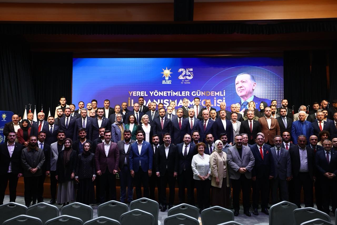 Muhalefet partilerinden 136 kişi AK Parti’ye katıldı
