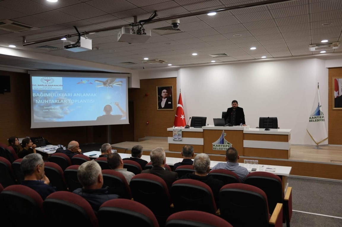 Muhtar ve azalara sağlıklı hayat eğitimi
