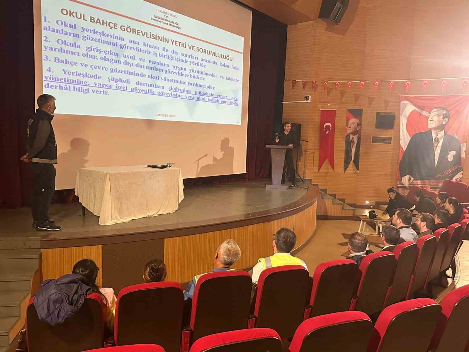 Muratlı’da okul görevlilerine "güvenlik" eğitimi
