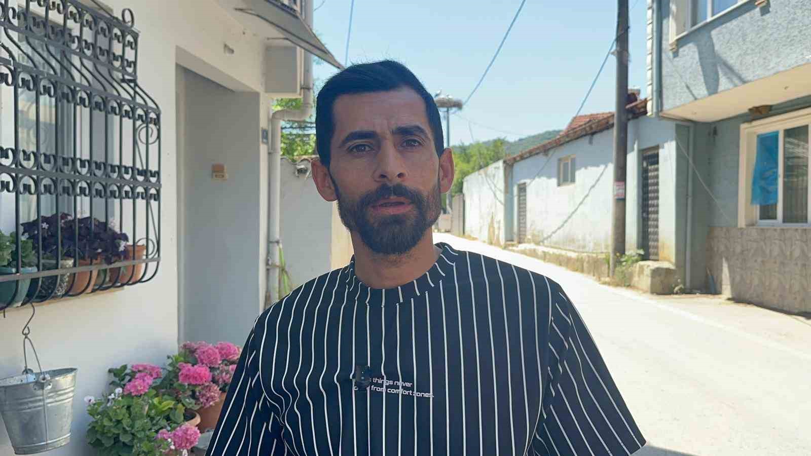 Ölmek üzereyken zeytinyağıyla kurtardı, 10 yıldır yanından ayrılmıyor
