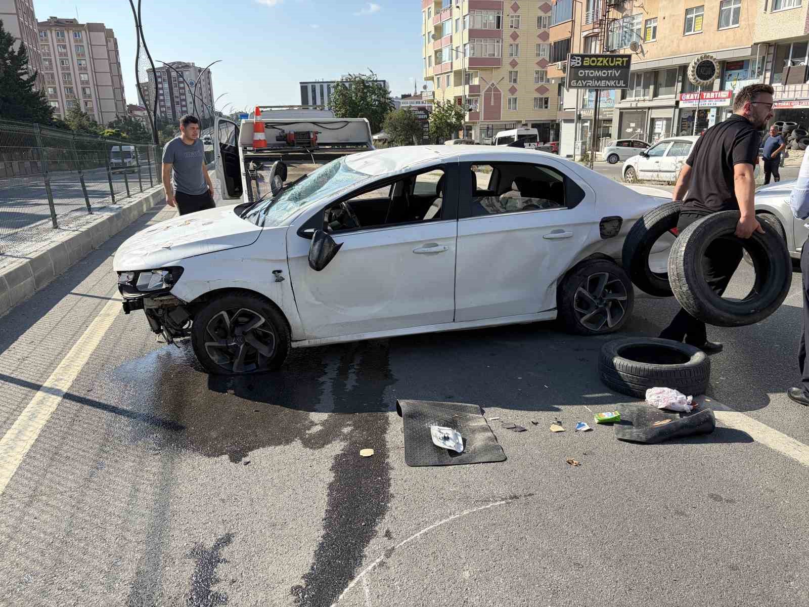 Otomobille çarpışan araç takla attı: 1 yaralı
