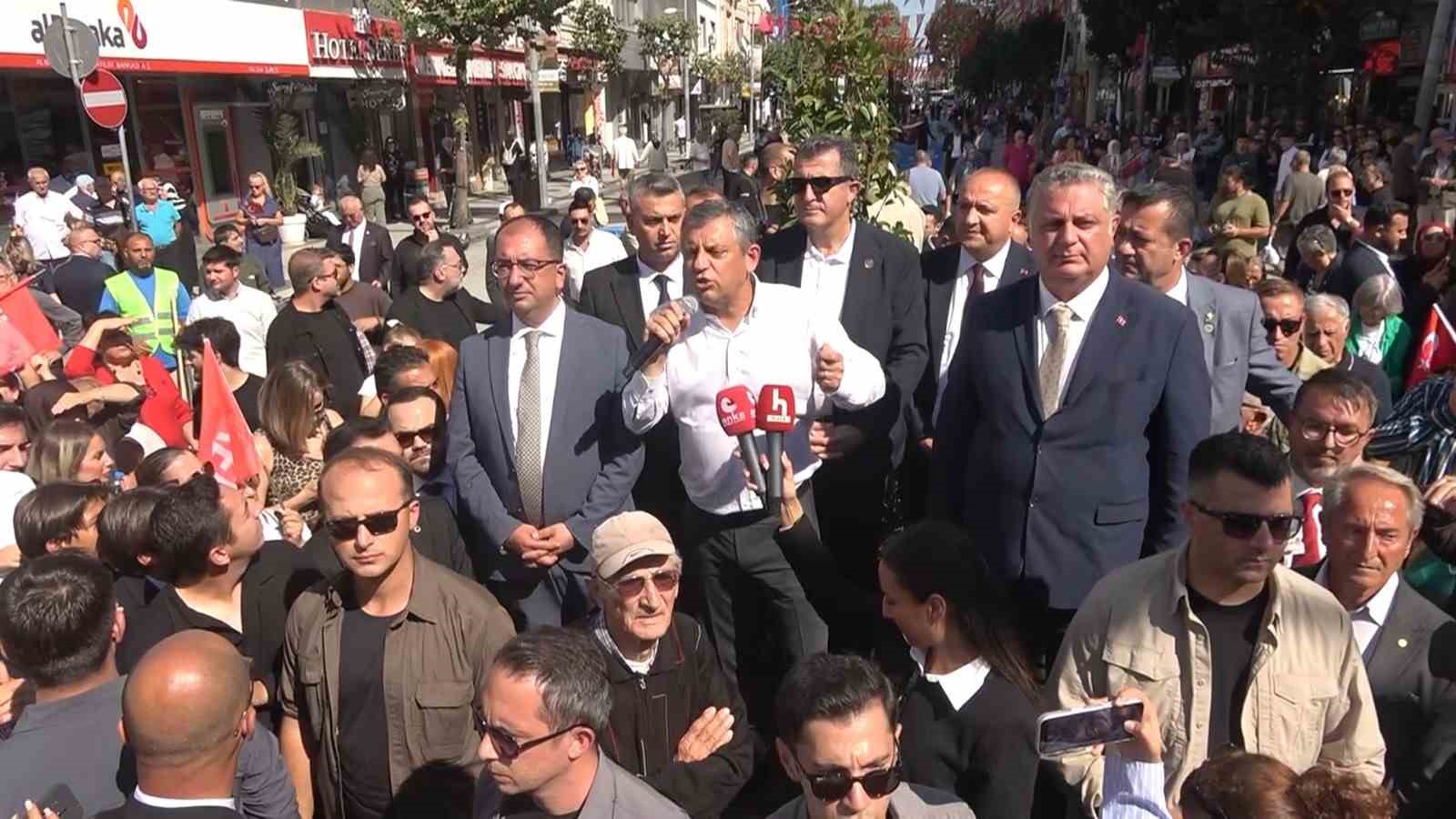 Özgür Özel: "Çiftçiye geçim garantisi vereceğiz"
