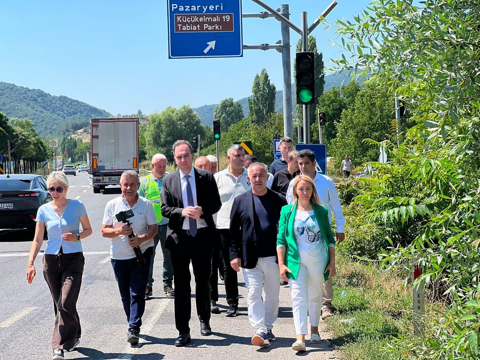 Pazaryeri’nde kritik kavşak ve bölünmüş yol yapım çalışmaları yerinde incelendi
