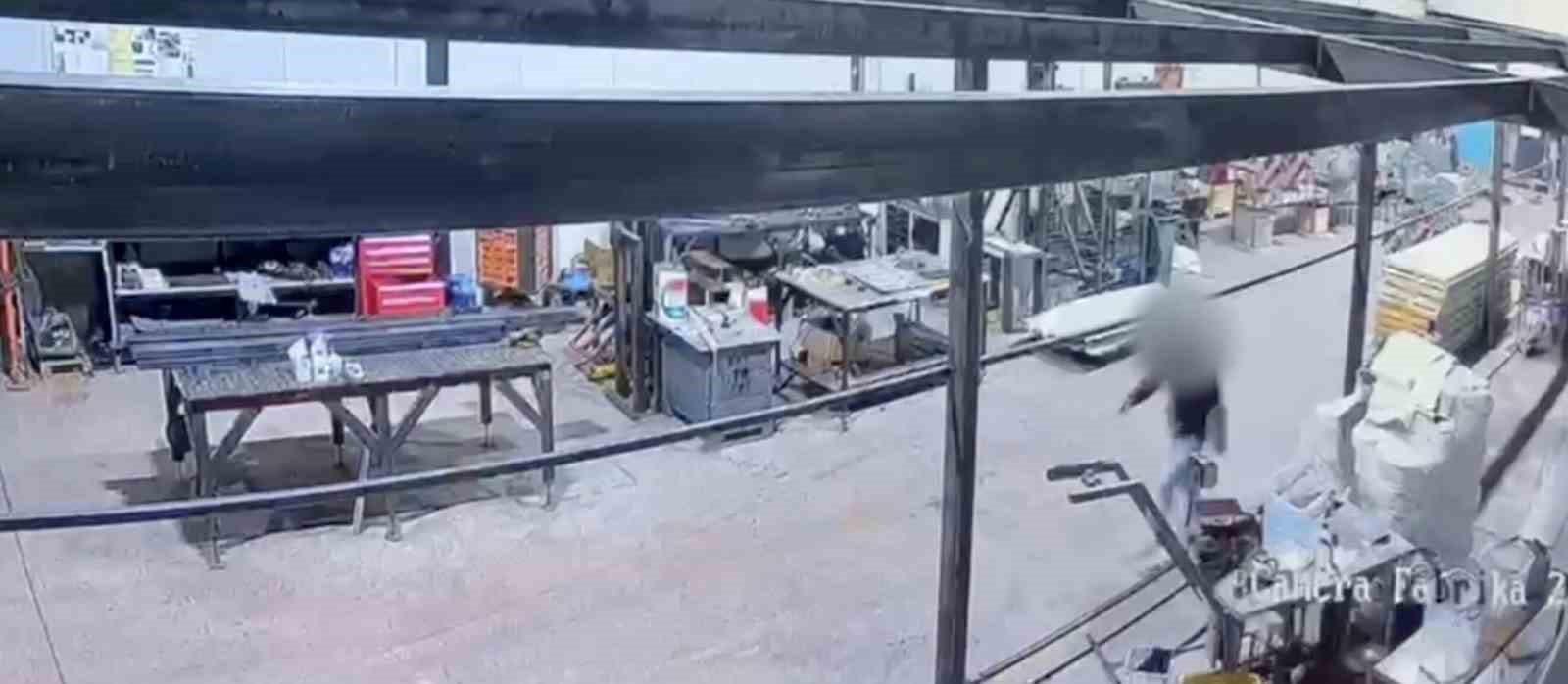 Plakalarını söktüler, maske ve eldiven taktılar ama JASAT’tan kaçamadılar
