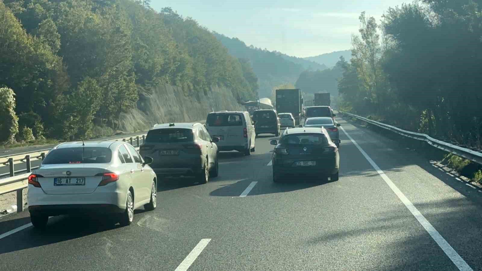 Rüzgar türbini kanatları için trafik durduruldu
