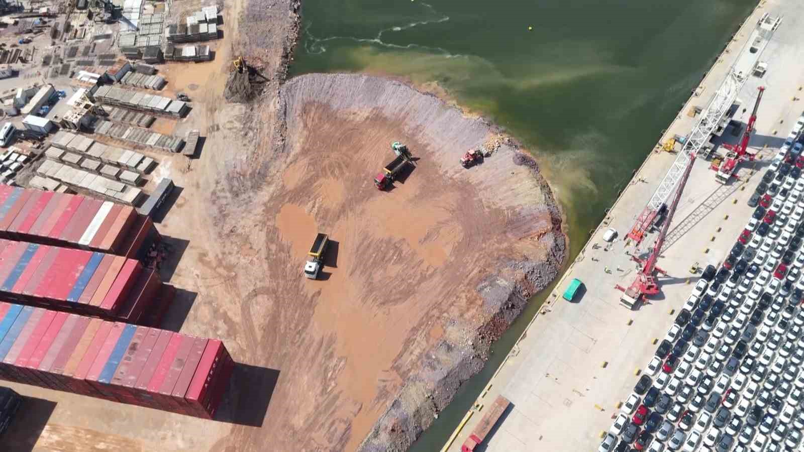 Safiport, deniz dolgusuyla 450 bin metrekareden 1,2 milyon metrekareye ulaştı

