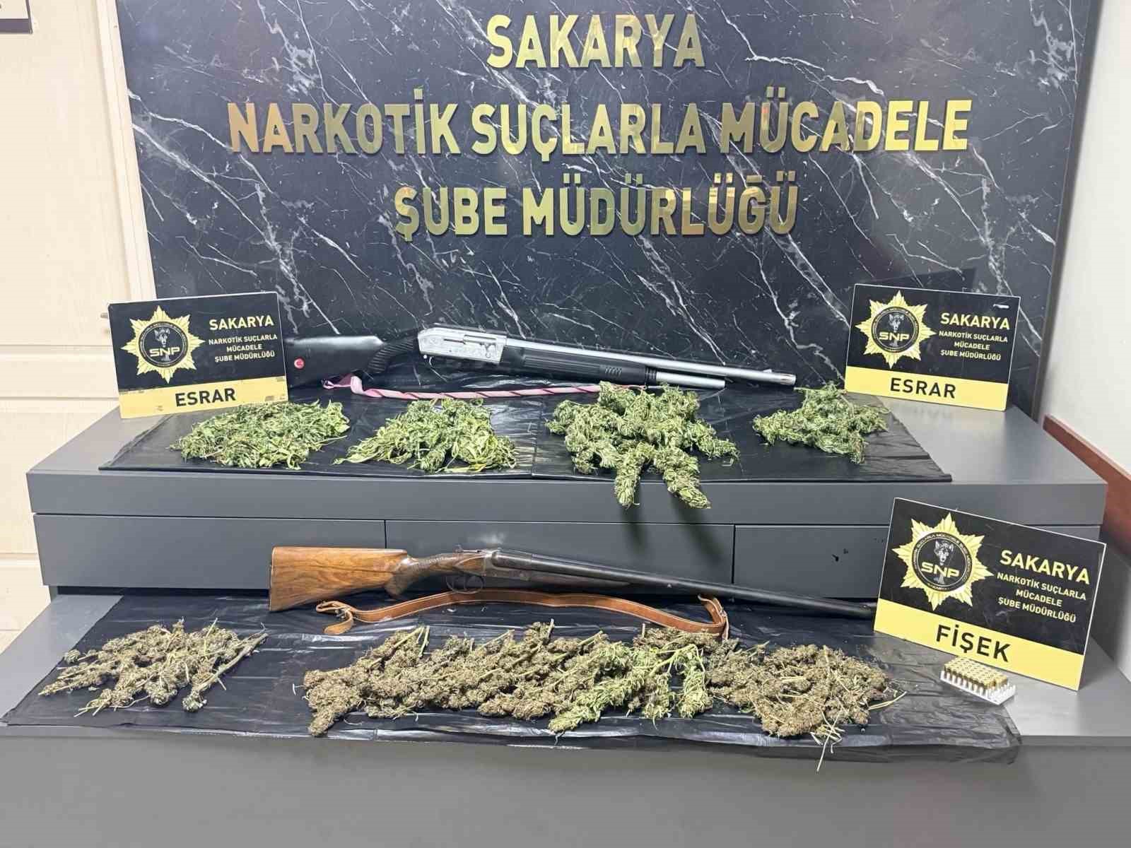 Sakarya’da uyuşturucu operasyonu: 2 şüpheliden biri tutuklandı
