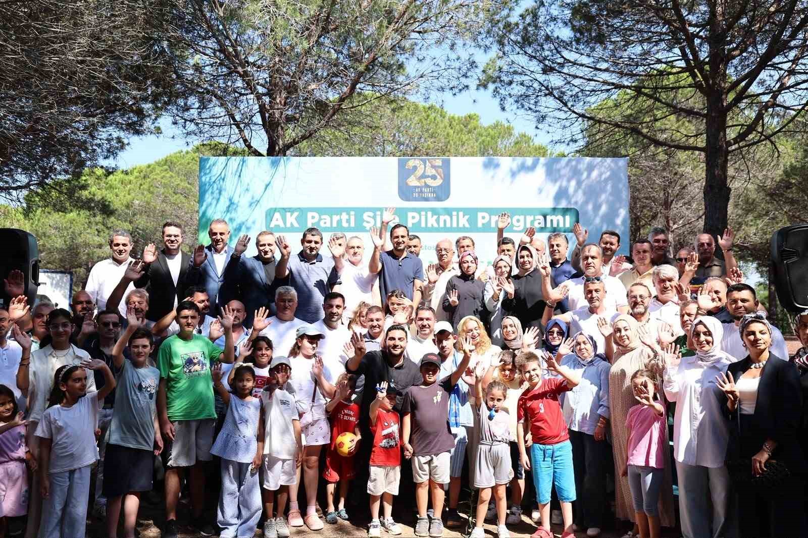 Şile Belediye Başkanvekili Terzi teşkilat pikniğinde AK Partililerle bir araya geldi
