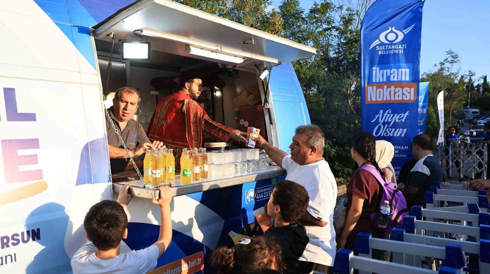 Sultangazi’de "Yıldızlı Geceler" etkinliğine vatandaşlardan büyük ilgi
