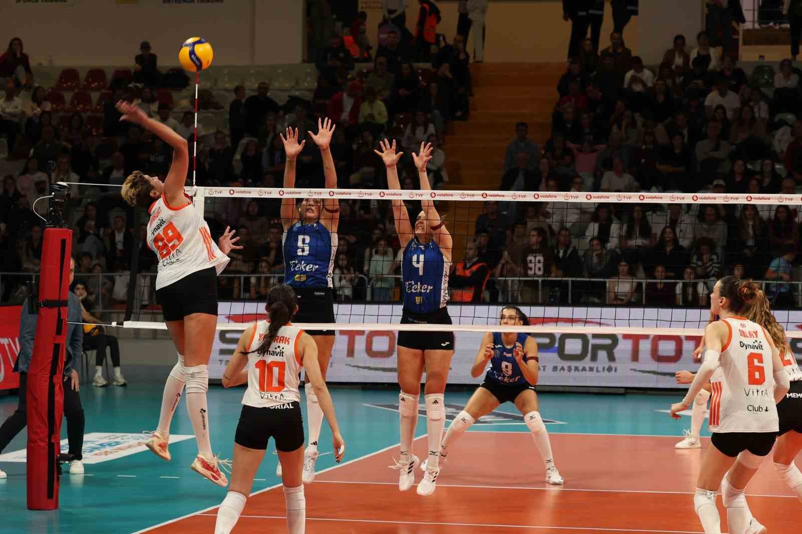 Sultanlar Ligi: Nilüfer Belediyespor: 2 - Eczacıbaşı Peron İstanbul: 3
