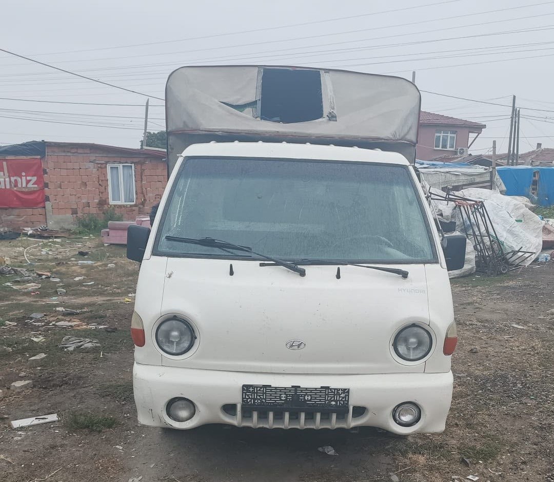 Tekirdağ’da iş yerinden palet çalan şüpheliler yakalandı
