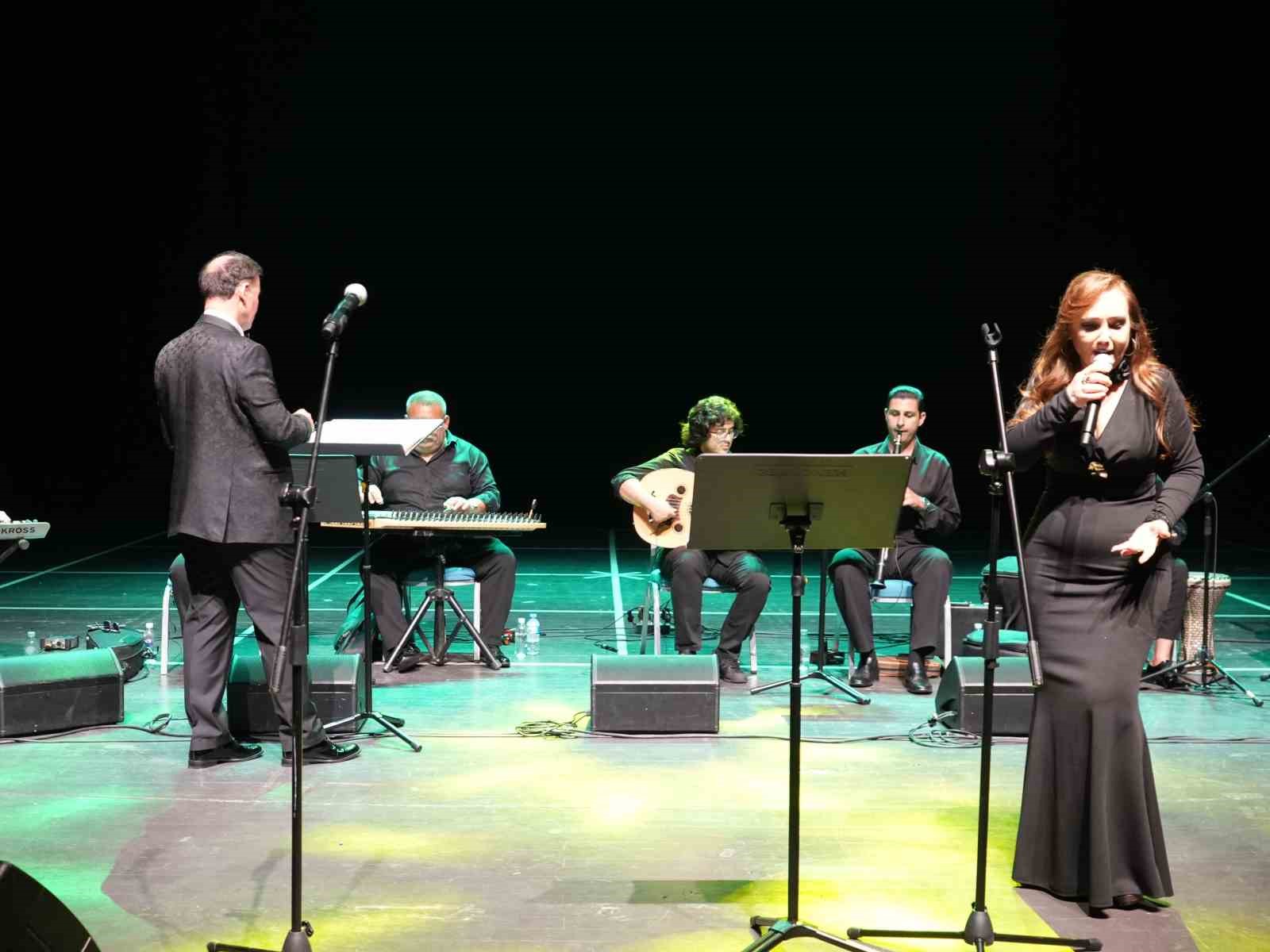 Tekirdağ’da Türk musikisi rüzgarı esti: "Bir Gönül Yolculuğu" sanatseverlerle buluştu
