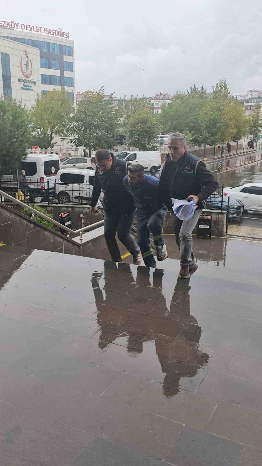 Türk Bayrağı üzerinde provokasyon yapan şahıs, ‘Halkı yanıltıcı bilgiyi yaymak’ suçundan tutuklandı
