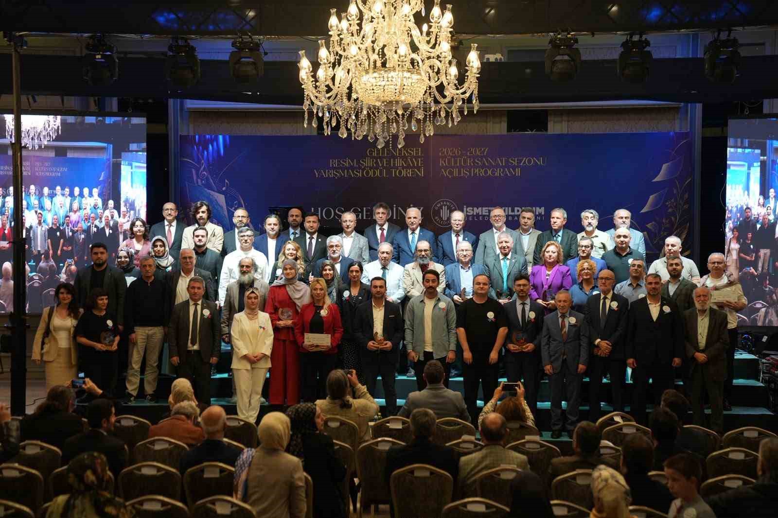 Ümraniye Belediyesi 2026-2027 Kültür ve Sanat Sezonu ödüllerle açıldı
