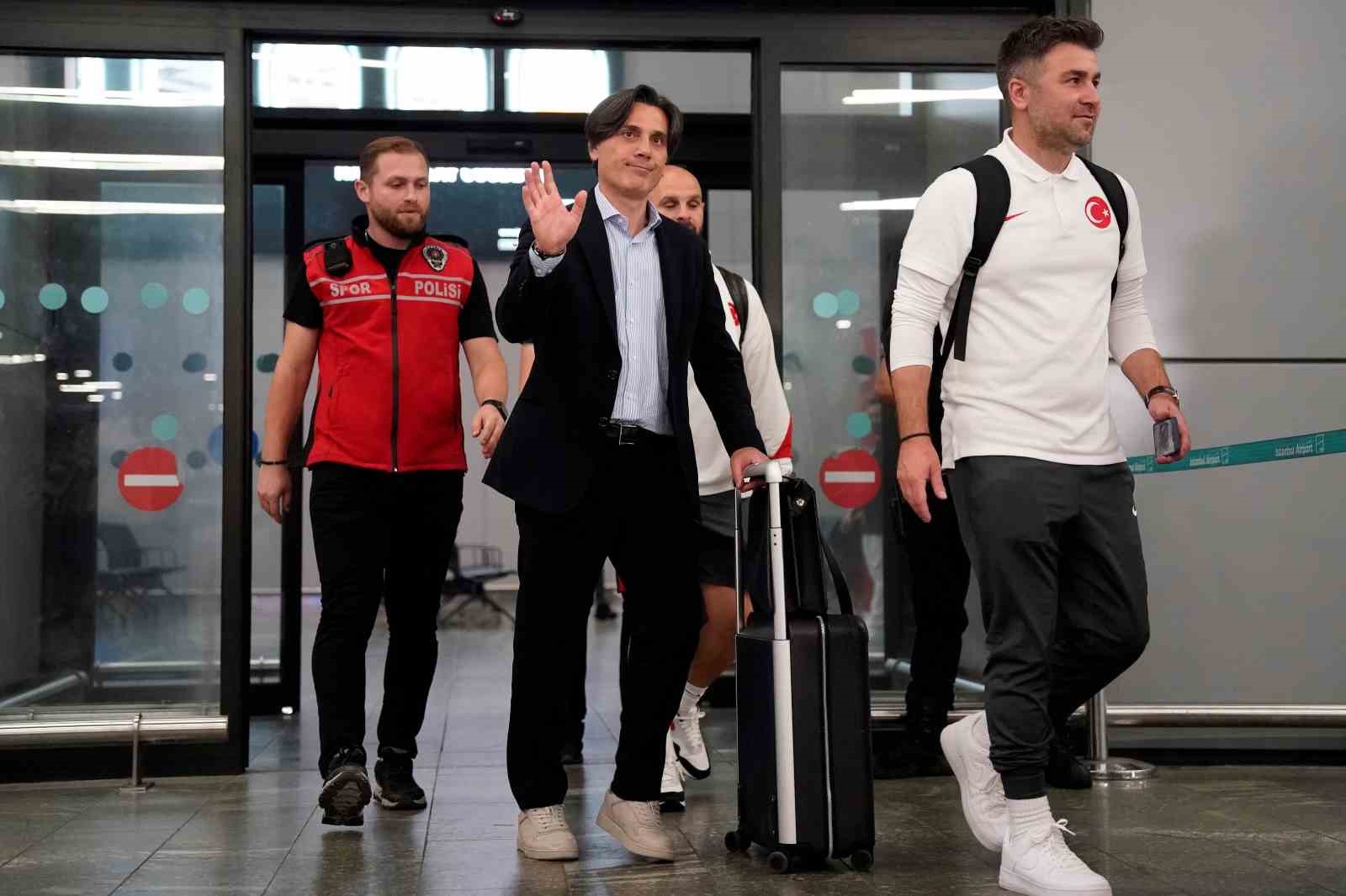 Vincenzo Montella: "Türkiye’nin teknik direktörlüğünü yapmak benim için büyük bir onurdu"
