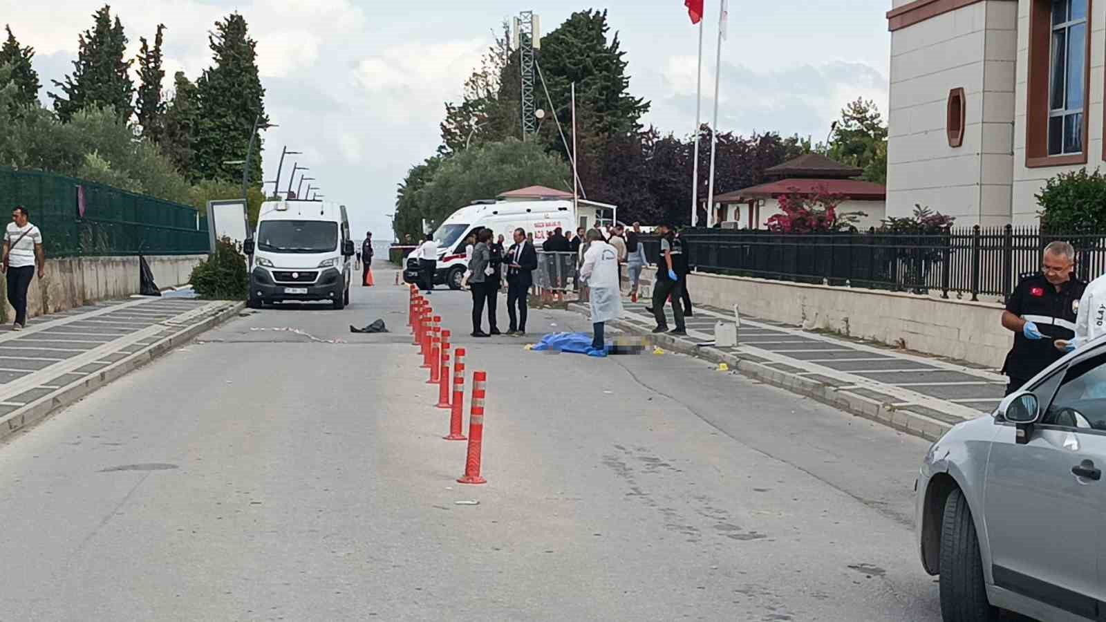 Yalova’da adliye önündeki cinayetin sanıkları hakim karşısında
