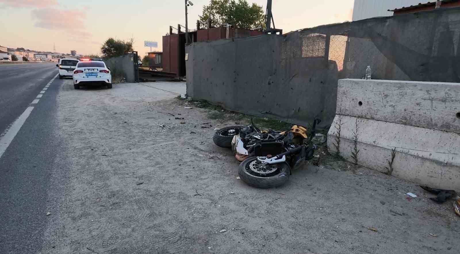 Yeni aldığı motosikletle kaza yapan genç hayatını kaybetti: O anlar kamerada

