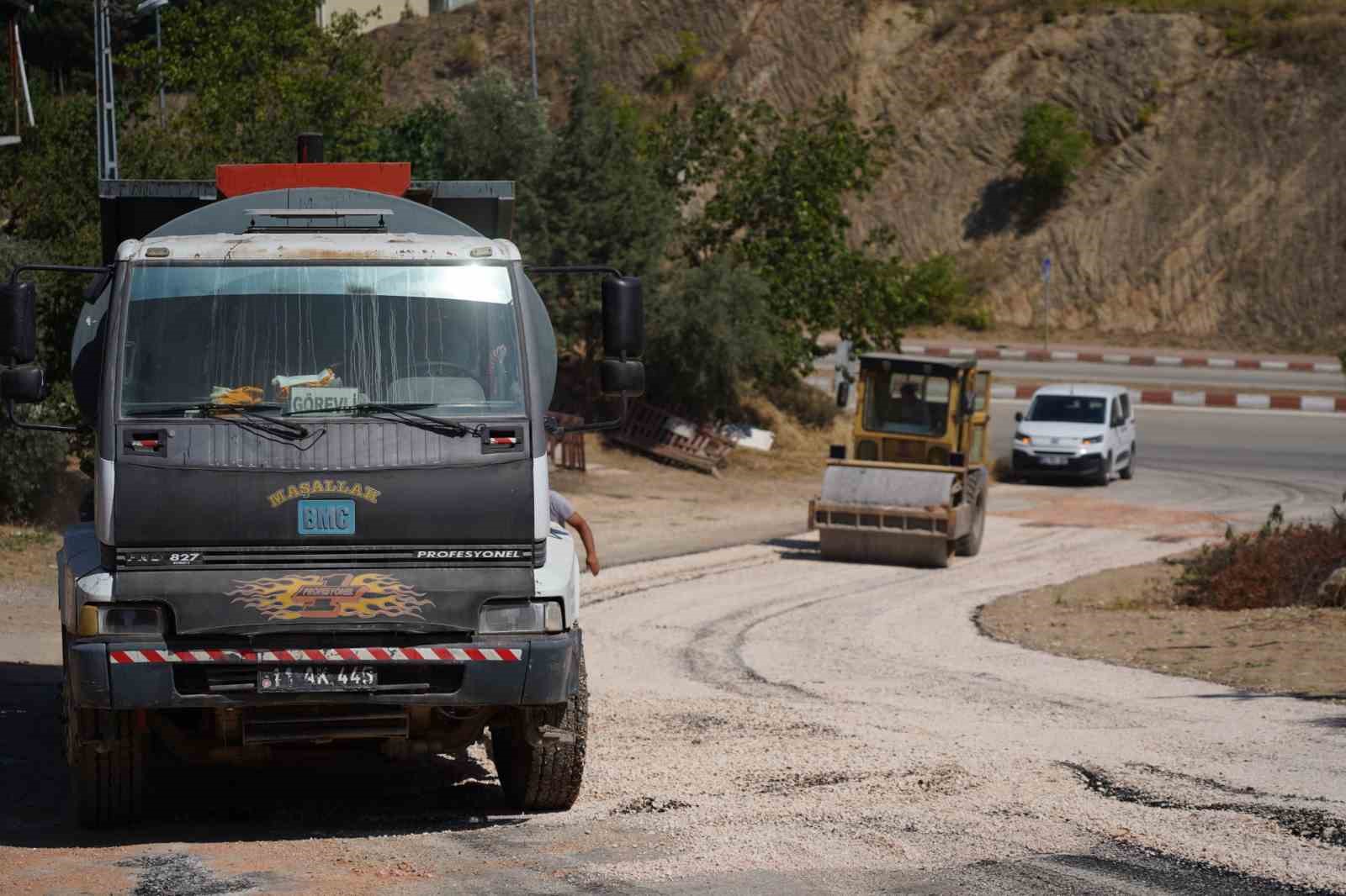 Yeni cadde ve sokaklar ulaşıma açılıyor kaldırımlar yenileniyor
