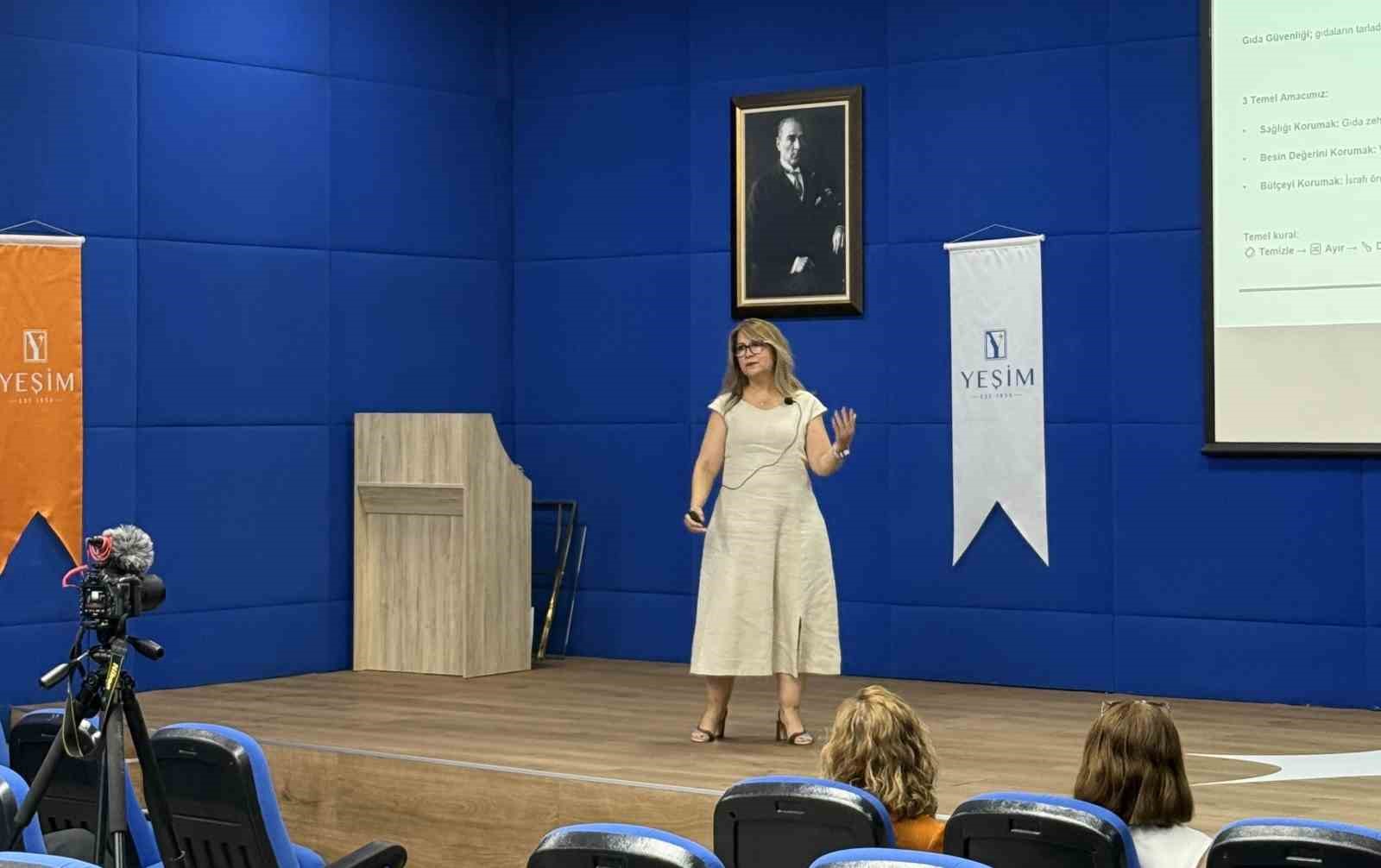 Yeşim Grup’tan gıdaların güvenli muhafazasına yönelik farkındalık söyleşisi
