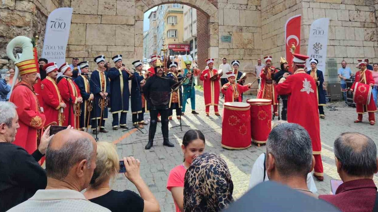 Fethin 700. yılında mehter sesleri Saltanat Kapı’dan yükseldi